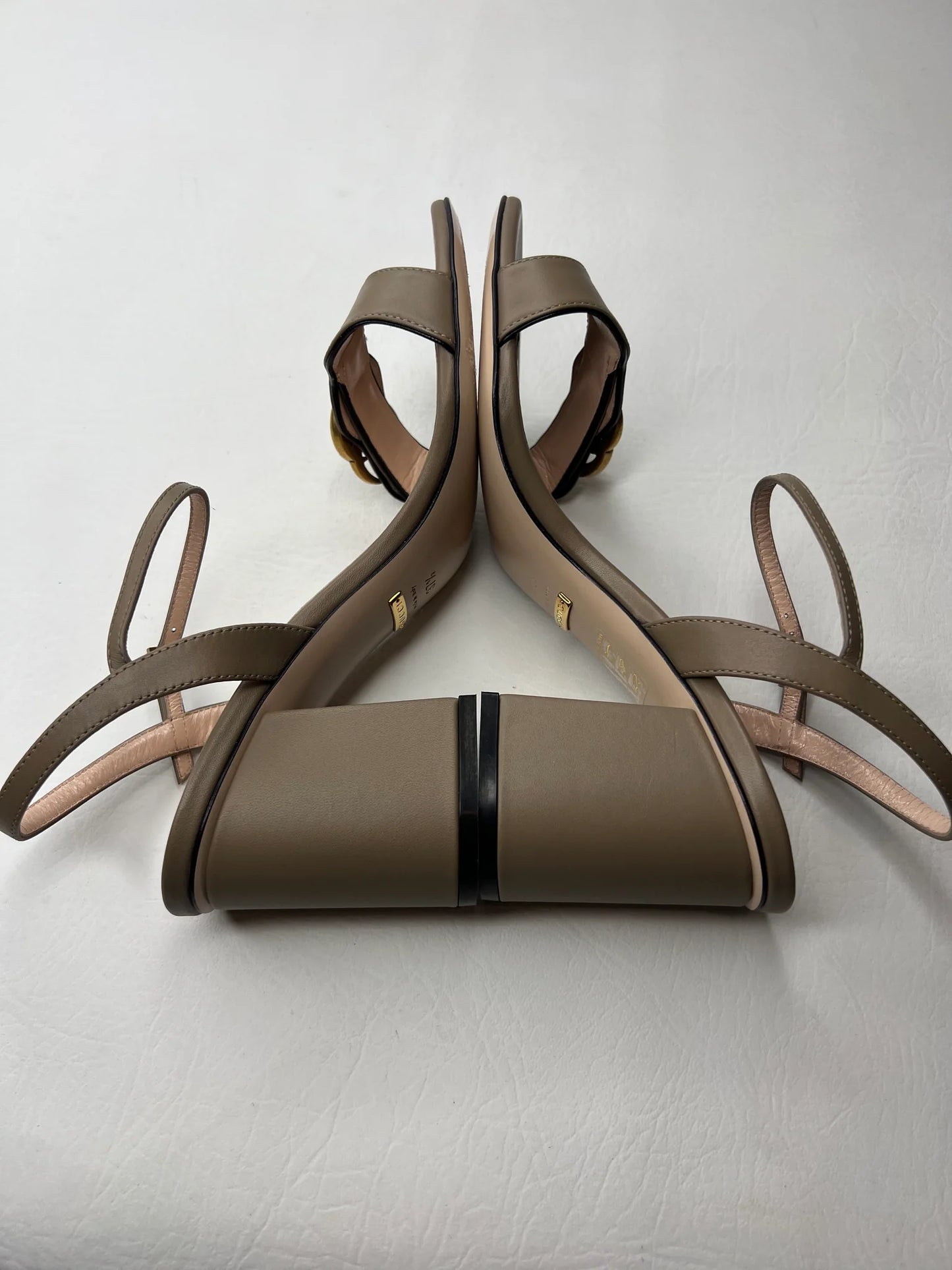 GUCCI LEATHER SANDALS